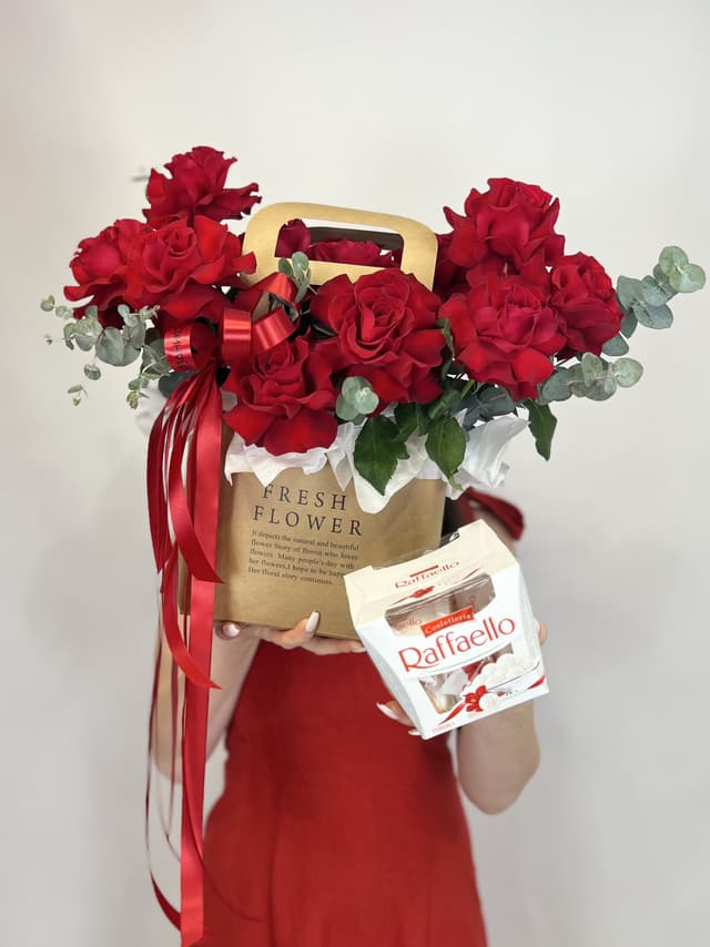 Красочный сет композиция "Муза" + конфеты Красочный сет композиция "Муза" + конфеты