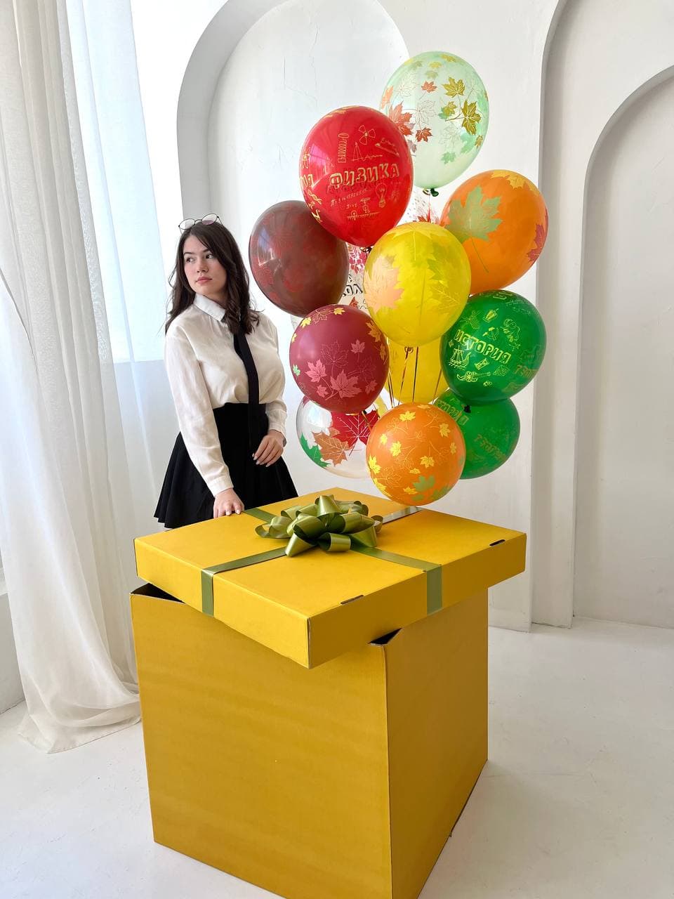 Композиция с коробкой сюрприз "Осенняя пора"