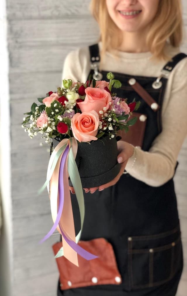 Композиция в шляпной коробке мини "Миниатюра" Композиция в шляпной коробке мини "Миниатюра"