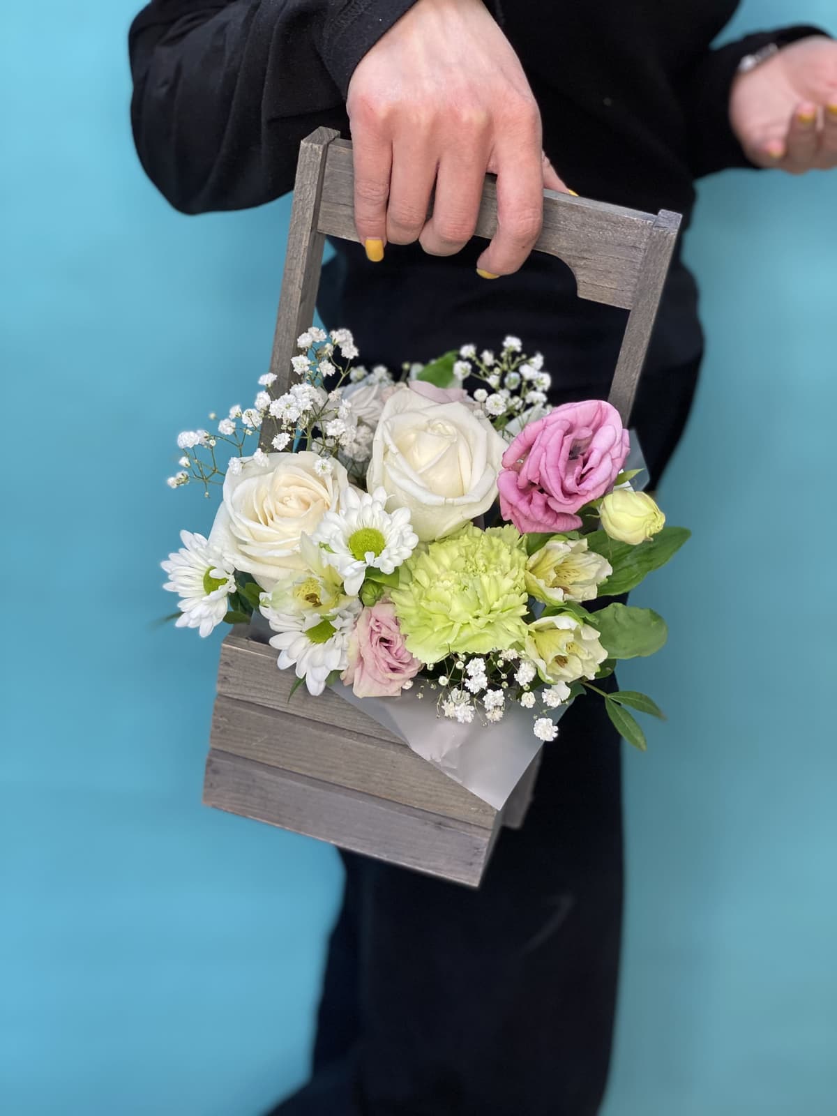 Композиция в ящике "Май"