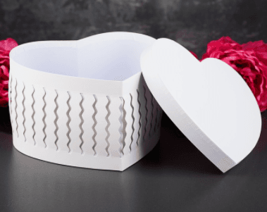 Коробка в форме сердца, белый, 25,5 х 22 х 15 см Коробка в форме сердца, белый, 25,5 х 22 х 15 см