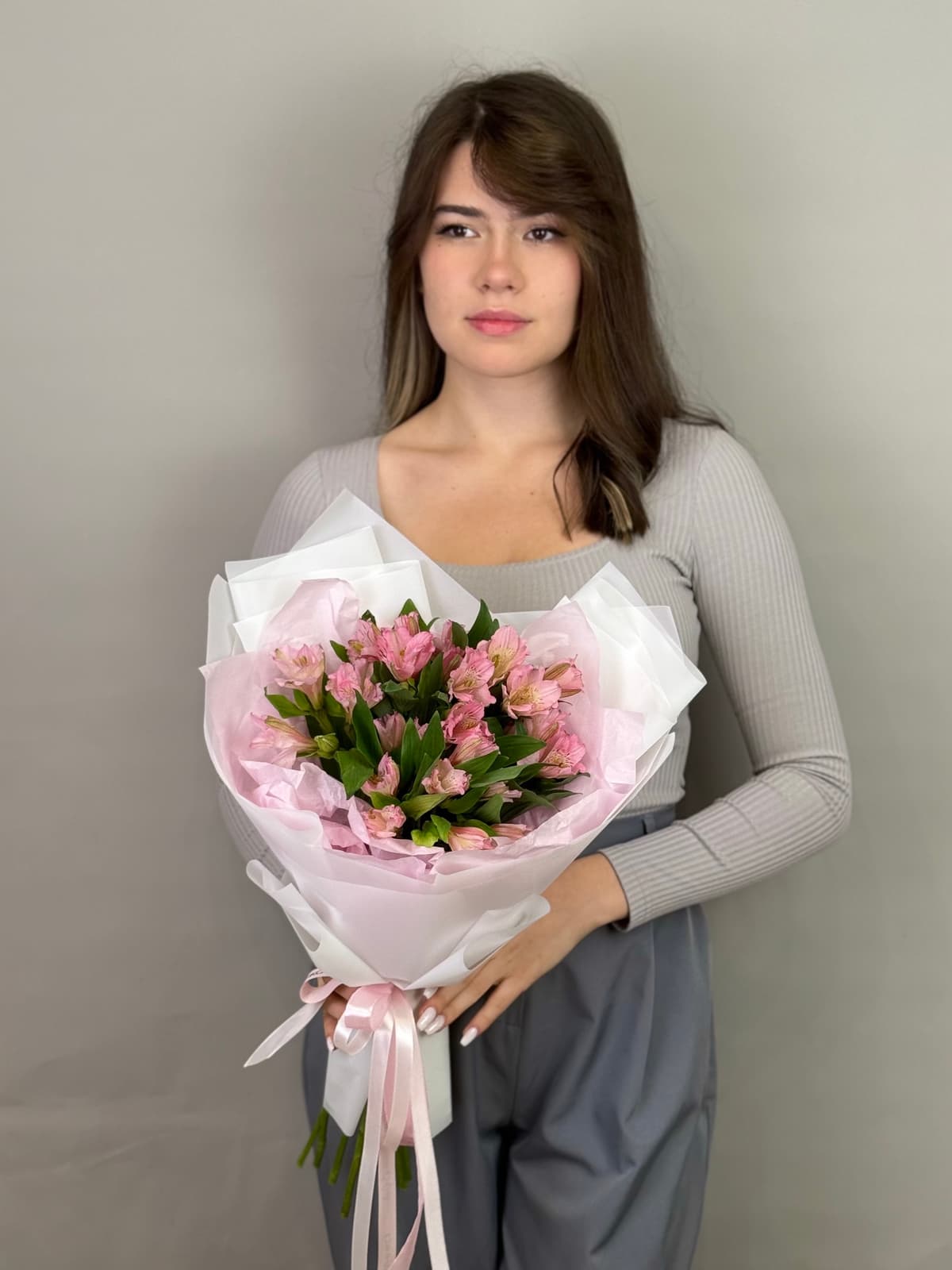 МЕГА АКЦИЯ Праздничный букет из 7 альстромерий "Primadonna"