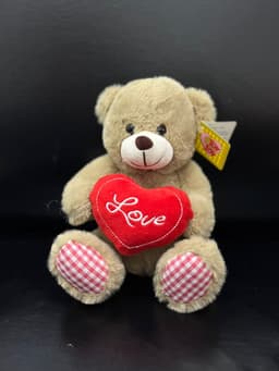 Мишка с сердцем, бежевый 23 см