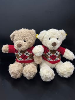 Мишка в красном свитере в ассортименте, 28 см