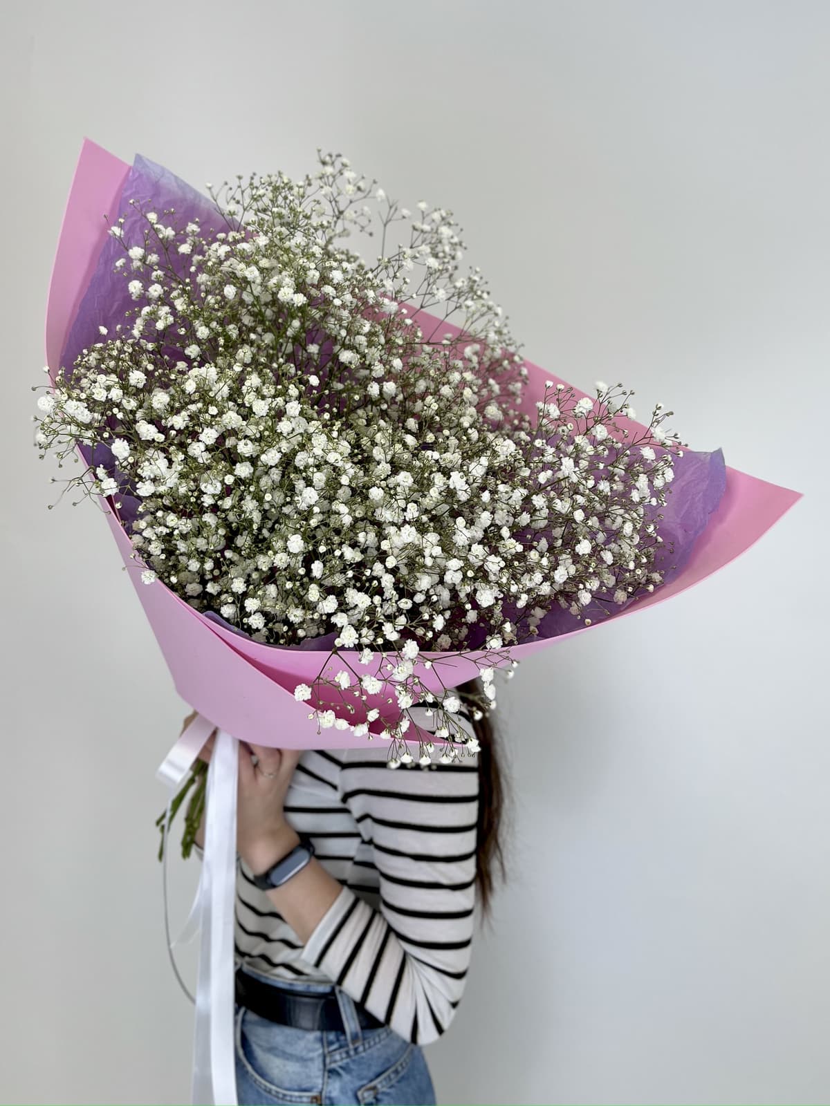 Моно букет из 9 белых Гипсофил в фоамиране