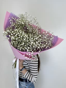 Моно букет из 9 белых Гипсофил в фоамиране
