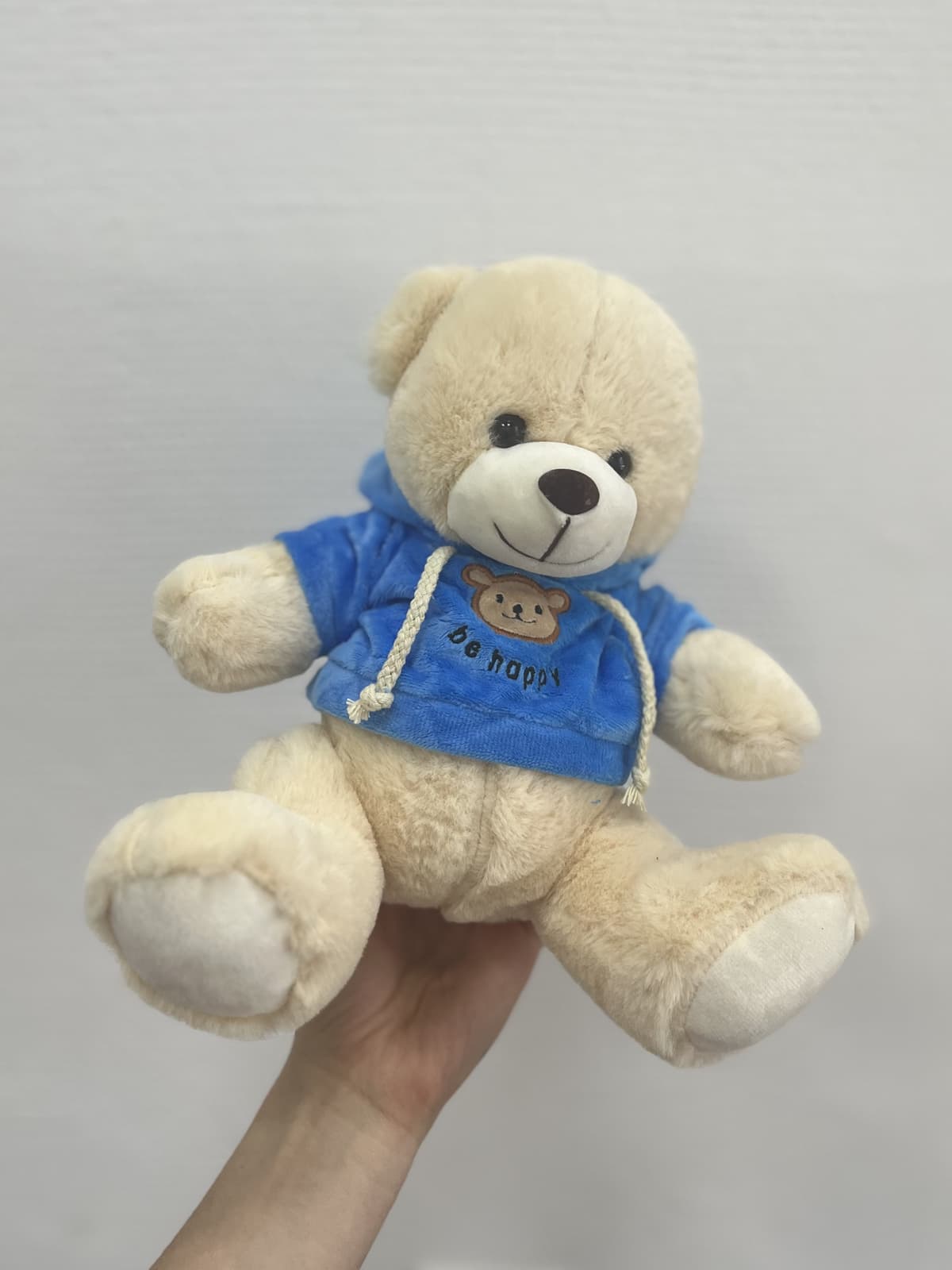 Мягкая игрушка «Мишка в толстовке» голубая 25 см