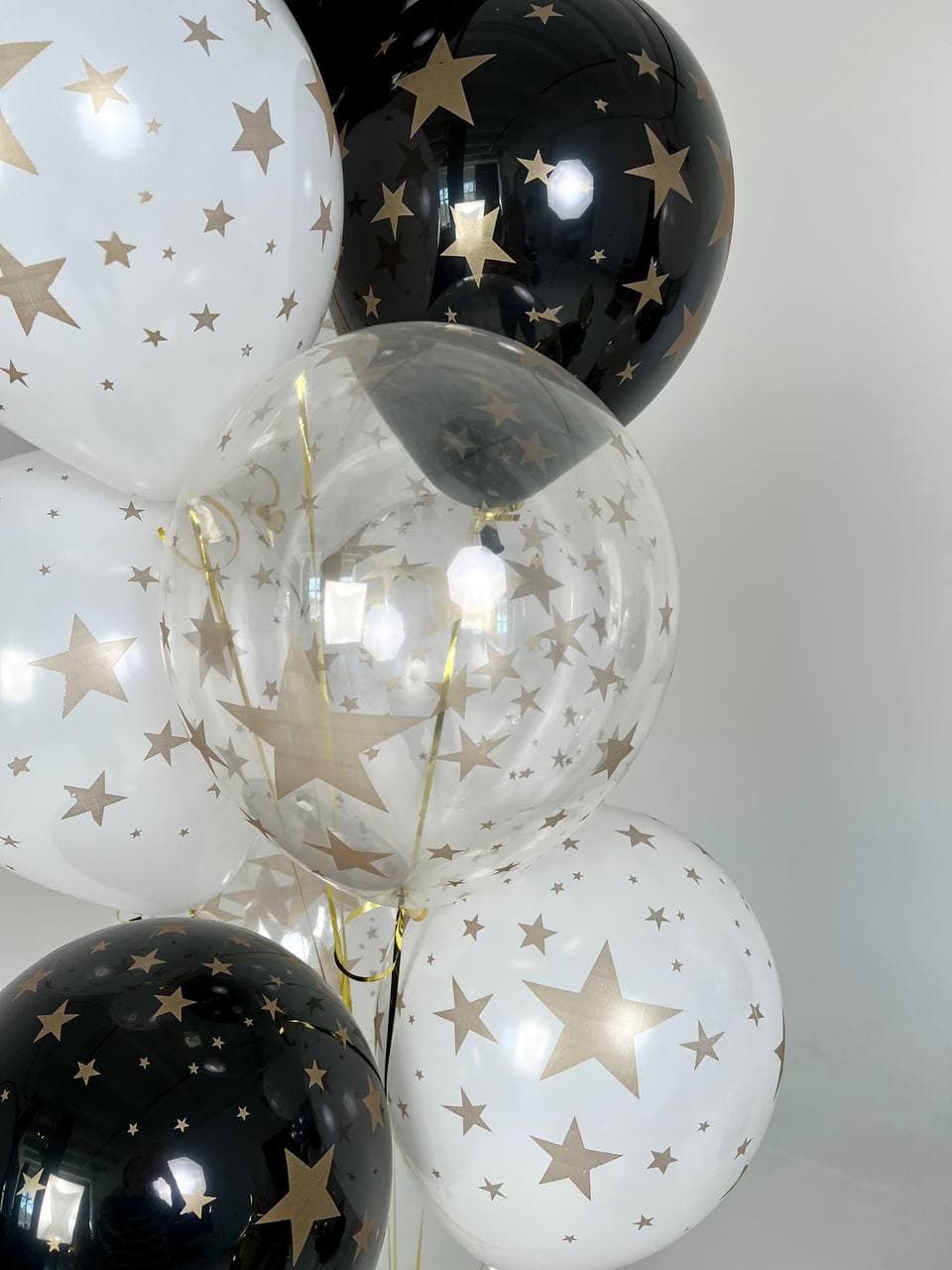 Оформление из шаров «Прощай, школа»