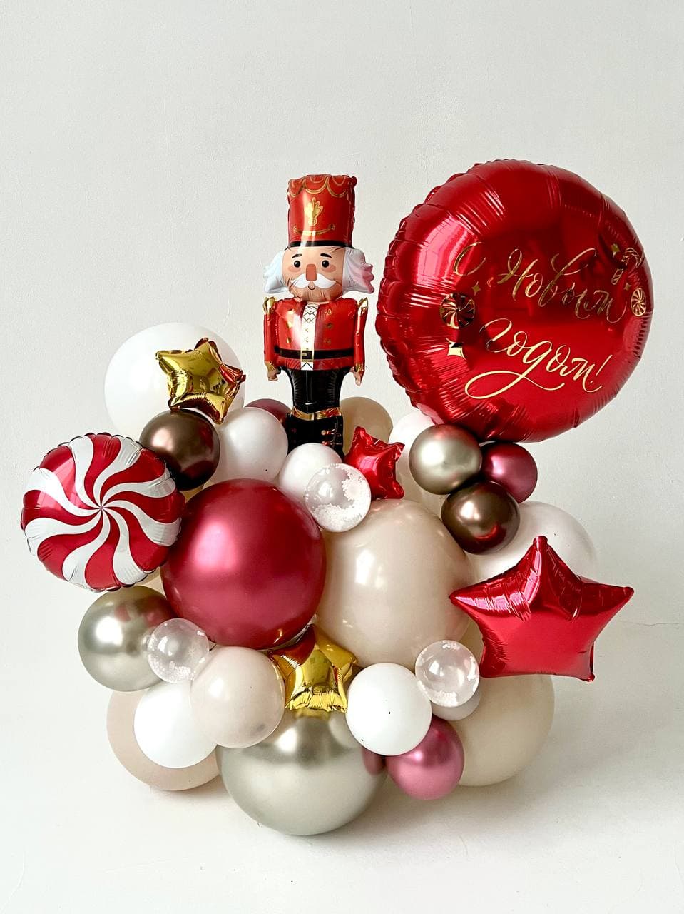 Оформление из шаров «Merry Christmas»