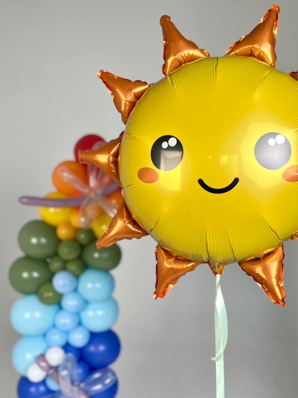 Оформление из шаров «Радуга и Полянка»