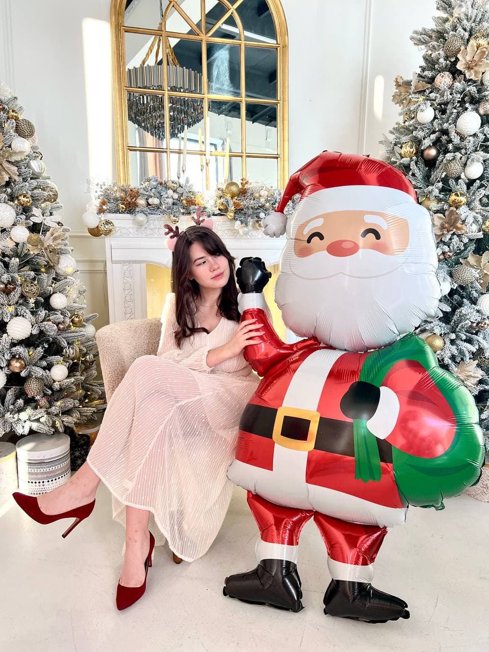 Оформление из шаров с воздухом «Дедушка Санта»