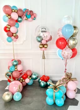 Оформление из шаров с воздухом и фонтаном «Happy New Year»