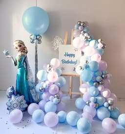 Оформление из шаров "Снежная Эльза"