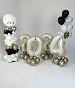 Оформление из шаров «Выпускной в классическом сочетании»