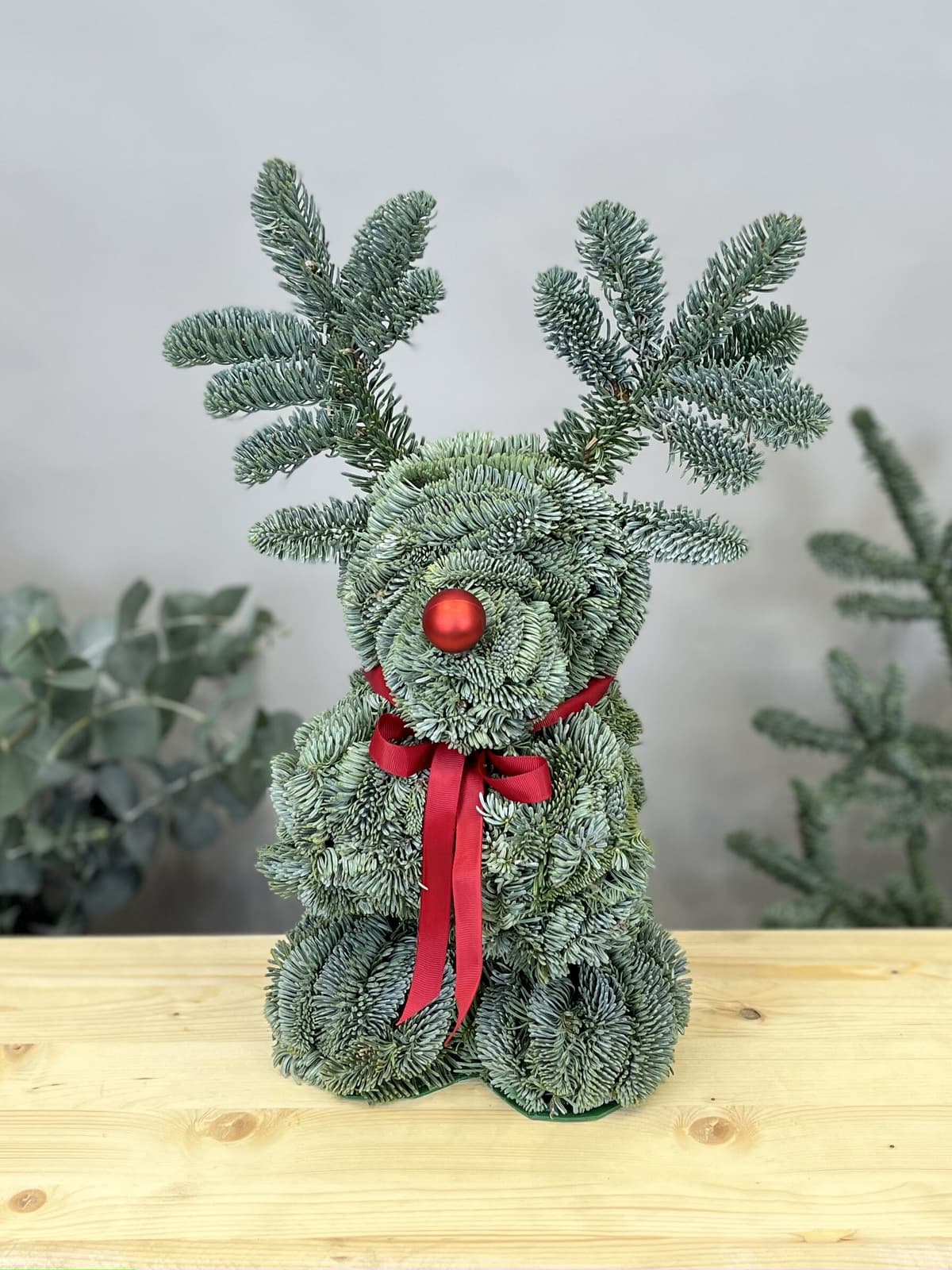 Олень из елки "Рудольф"
