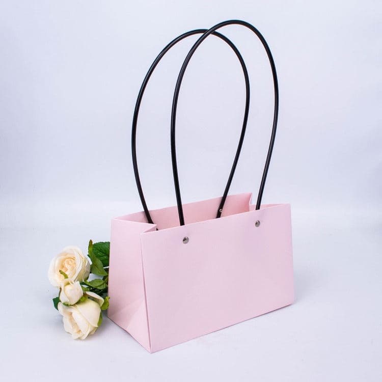 Пакет / Сумка под цветы Прямоугольник Розовый с пластиковой ручкой 22*14*11 см