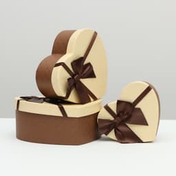Подарочная коробка сердца, коричневый 18,5 x 17,5 x 7,5 см