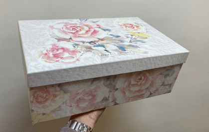 Подарочная коробка "Цветы", 32.5 х 20 х 12.5 см Подарочная коробка "Цветы", 32.5 х 20 х 12.5 см
