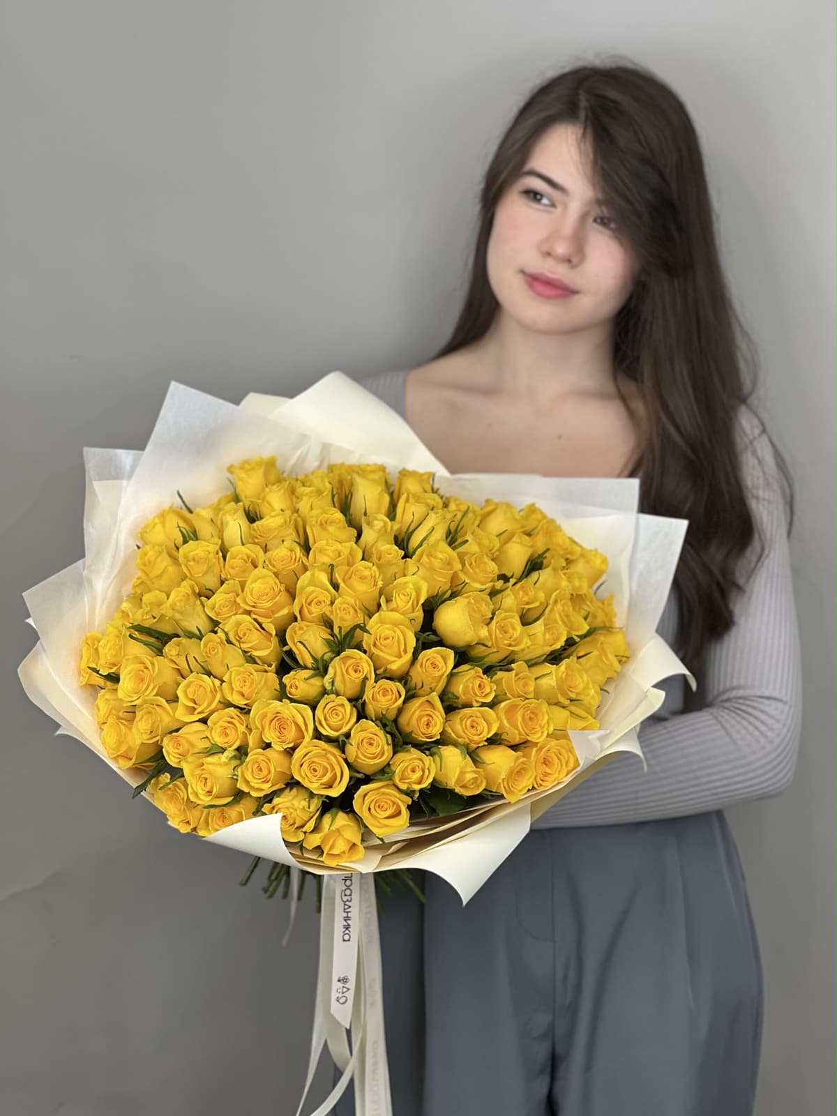 МЕГА АКЦИЯ Роскошный букет из 101 желтой розы Кения 35-40 см в матовой бумаге