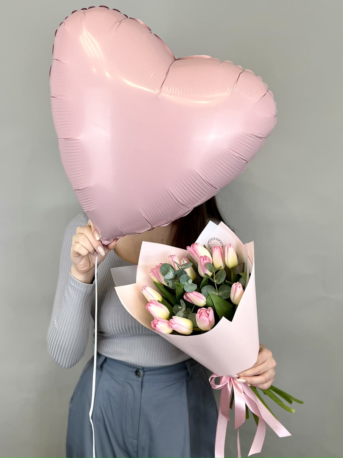 Нежный сет шар + букет "Привет весна" розовый