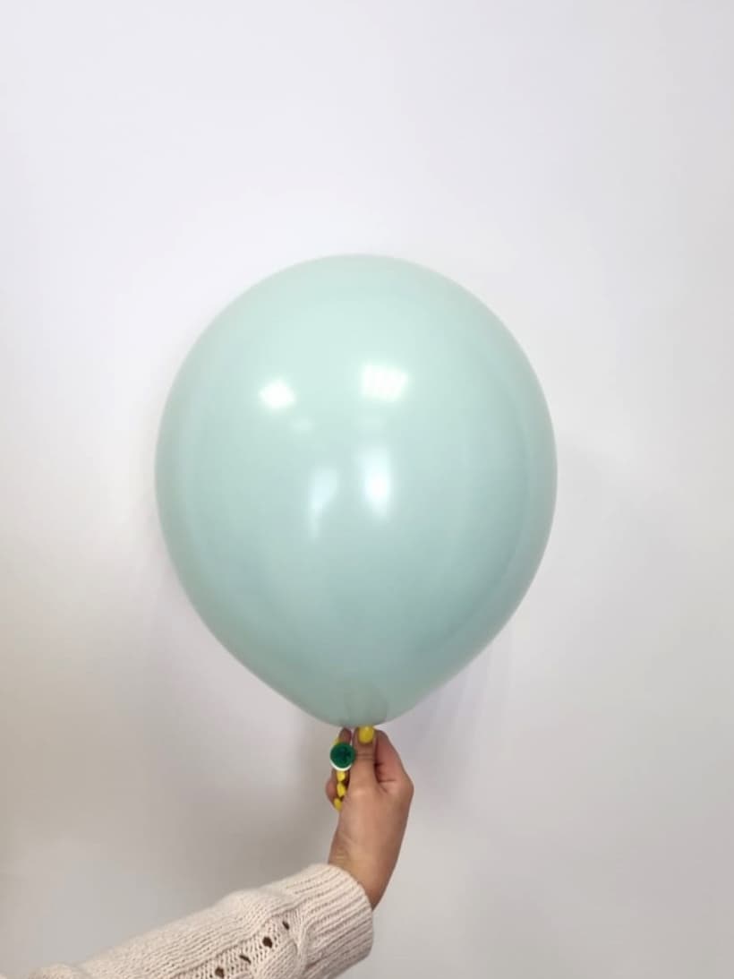 Шар даблстафф (шар в шаре) зеленый + белый пастель 30 см