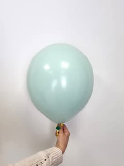 Шар даблстафф (шар в шаре) зеленый + белый пастель 30 см