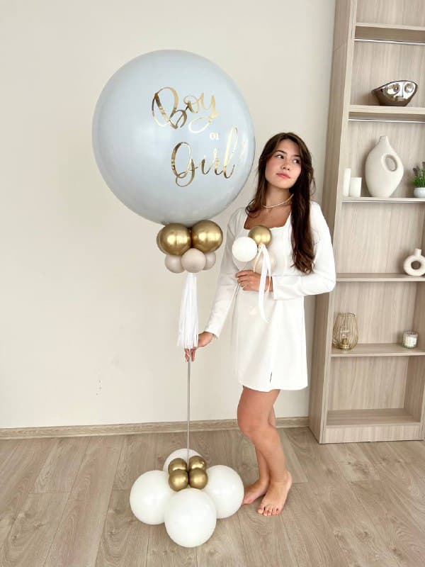 Шар на гендер пати на стойке с воздухом «White&Gold»