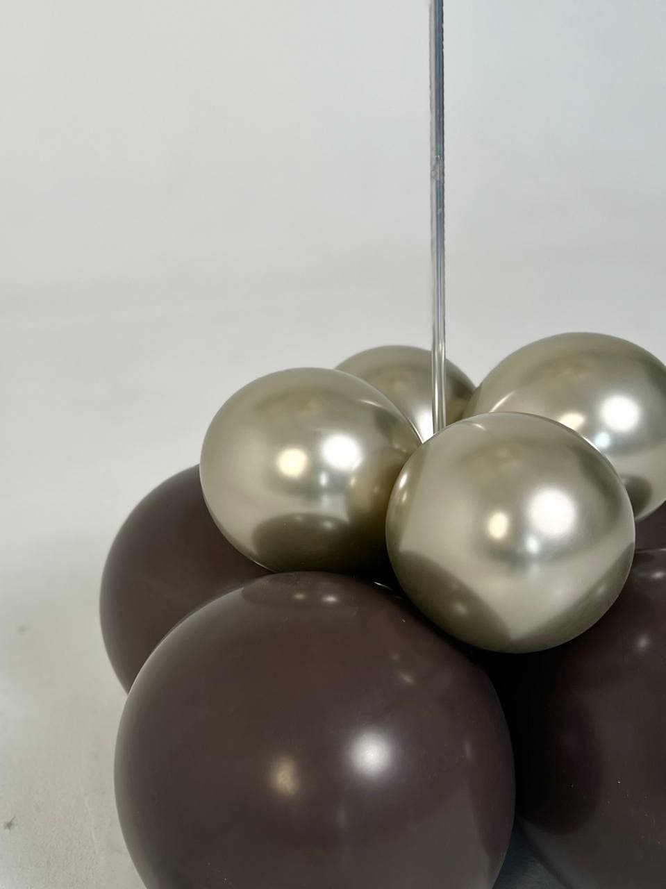 Шар на стойке с воздухом «Выпускной 2024»