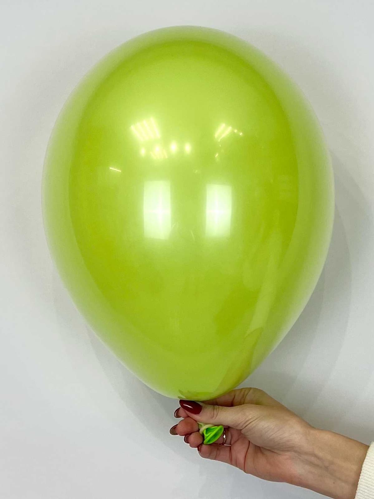 Шар стекло (шар в шаре) Зеленое яблоко пастель + прозрачный 30 см