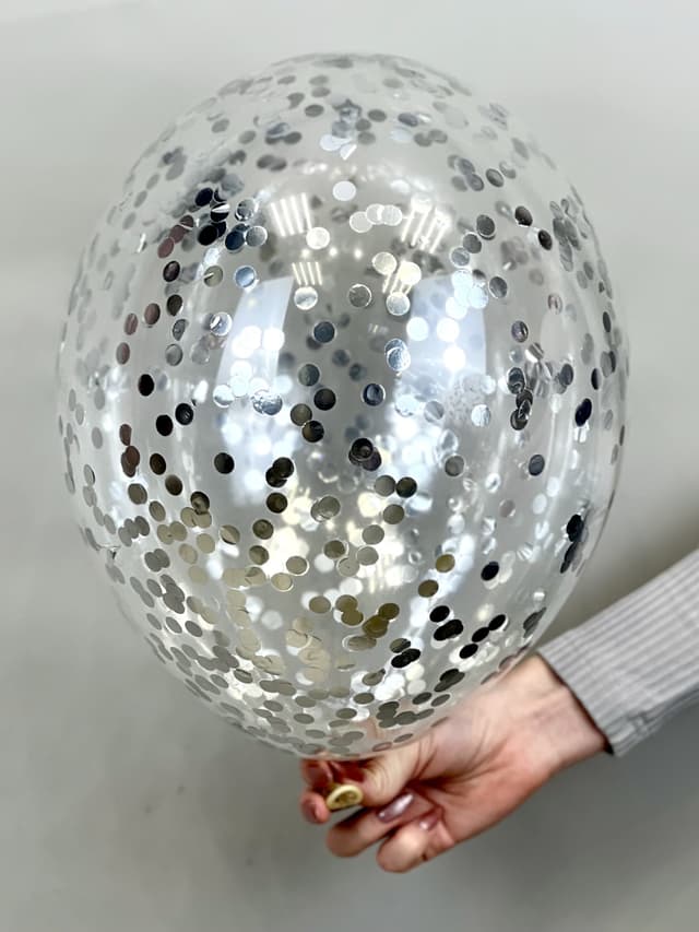 Шарик с круглым конфетти (серебро) Шарик с круглым конфетти (серебро)