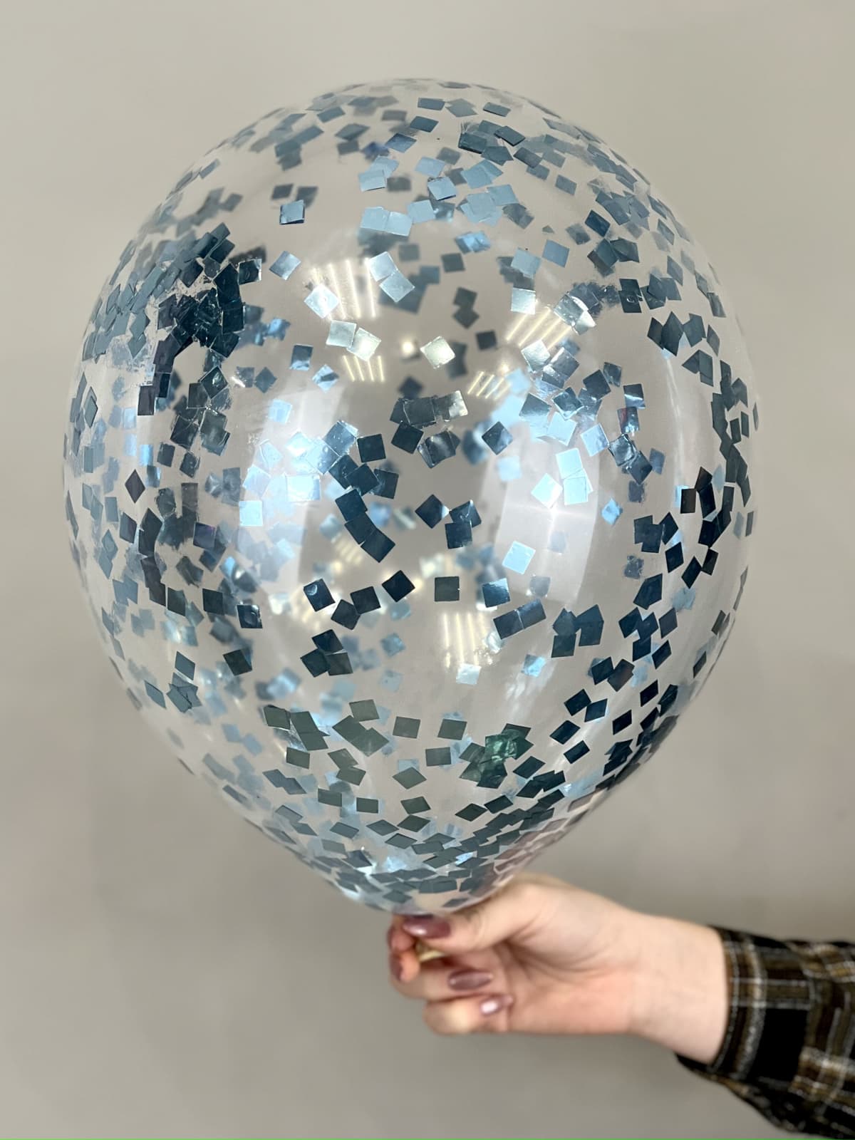 Шарик с квадратным конфетти (голубой)