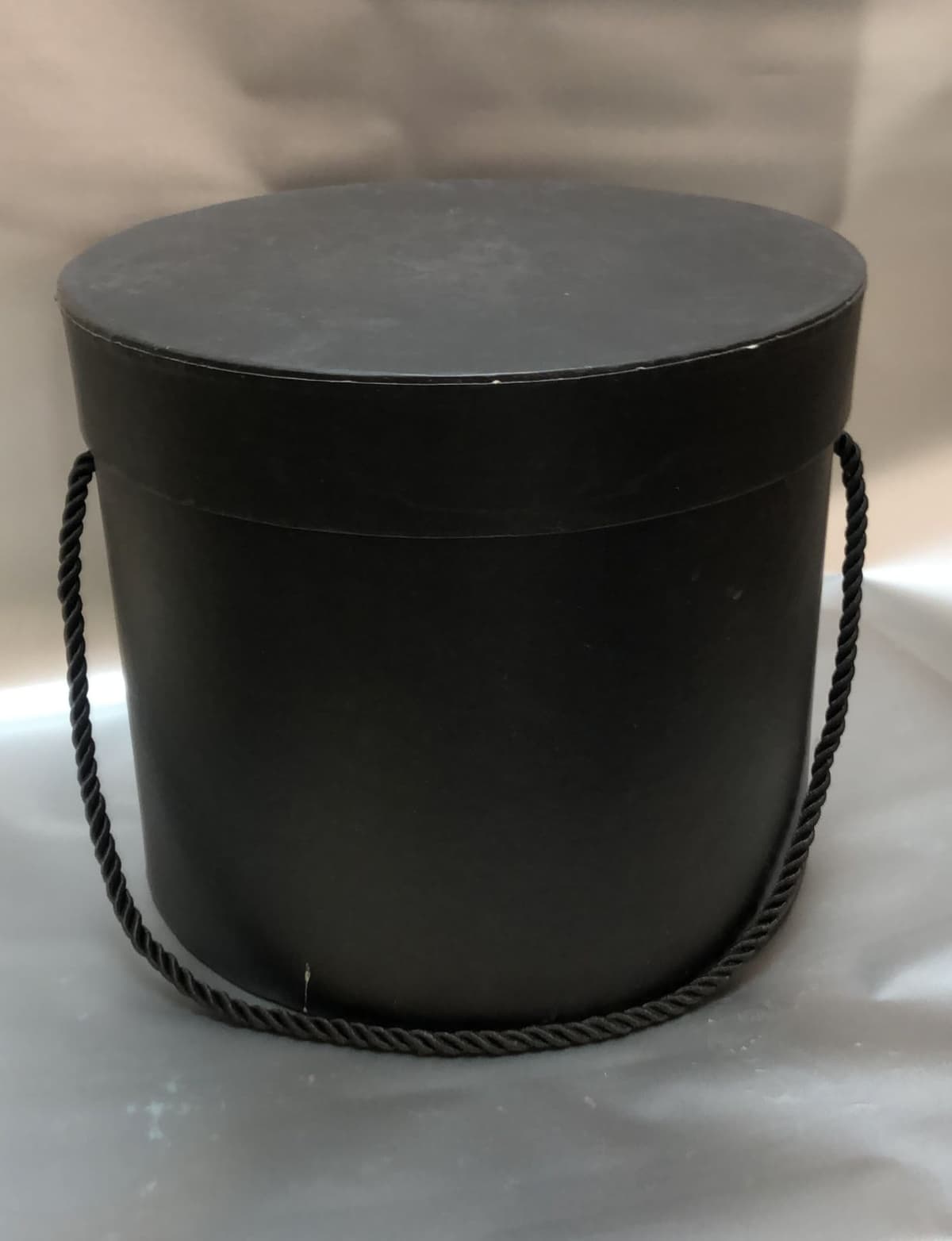 Шляпная черная коробка, 17x20 см