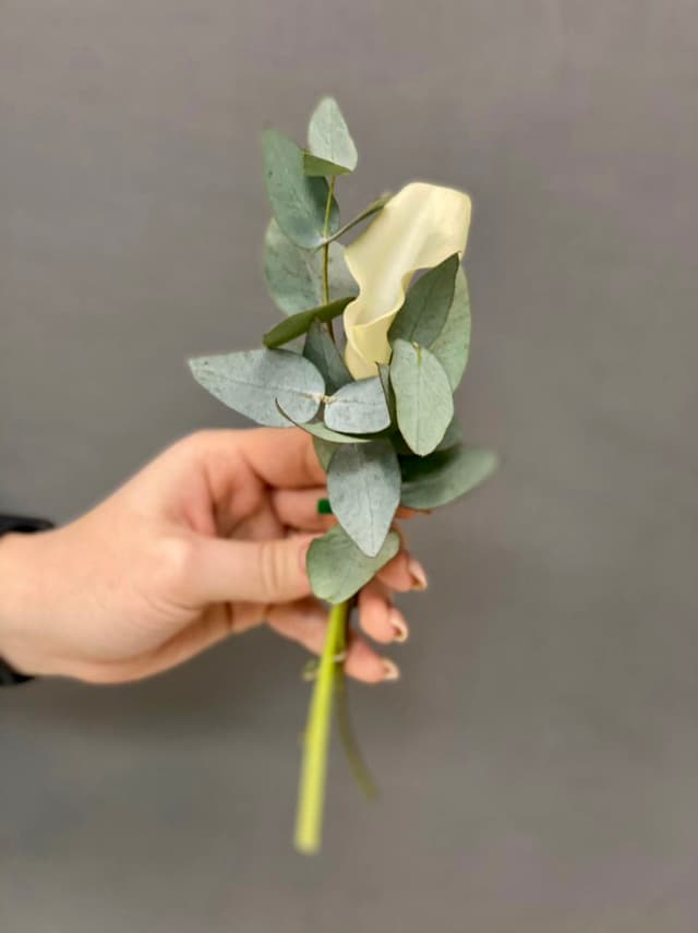 Свадебная бутоньерка к Вашему букету Свадебная бутоньерка к Вашему букету