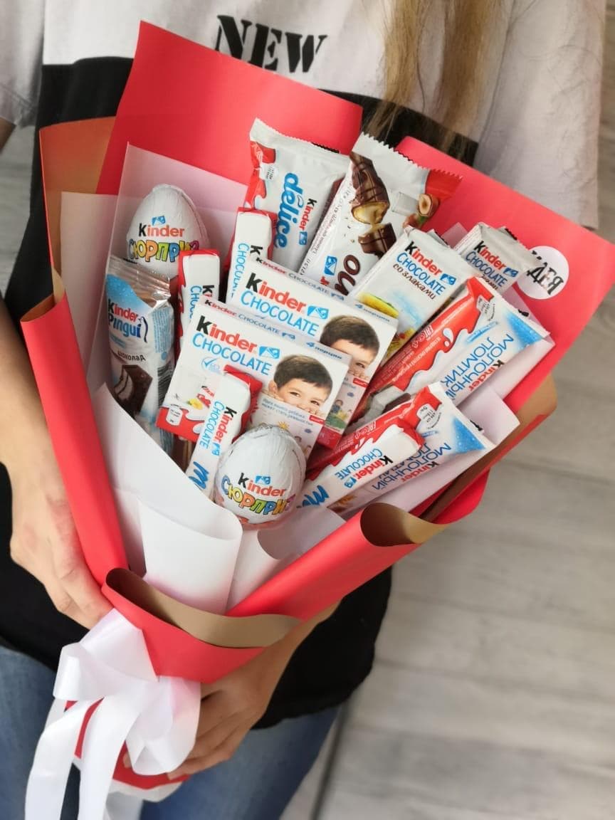 Вкусные букеты "Киндер мини для девочки"