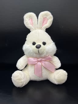 Зайчик с бантом, белый 24 см